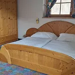 Geringer Otel